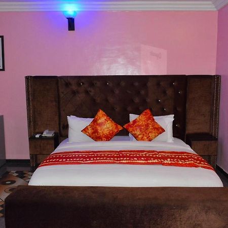 Esporta Suites Lekki Лагос Экстерьер фото
